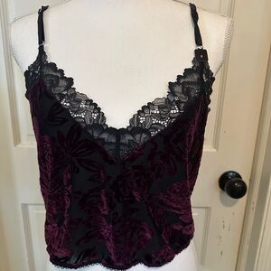 La Senza NWT Purple Floral Crushed Velvet With Black Lace Cropped Cami Tank Sz M